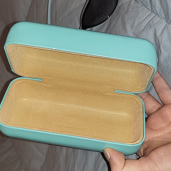 Tiffany & Co. Cat-Eye TF4089B Sunglasses - Picture 5 of 8